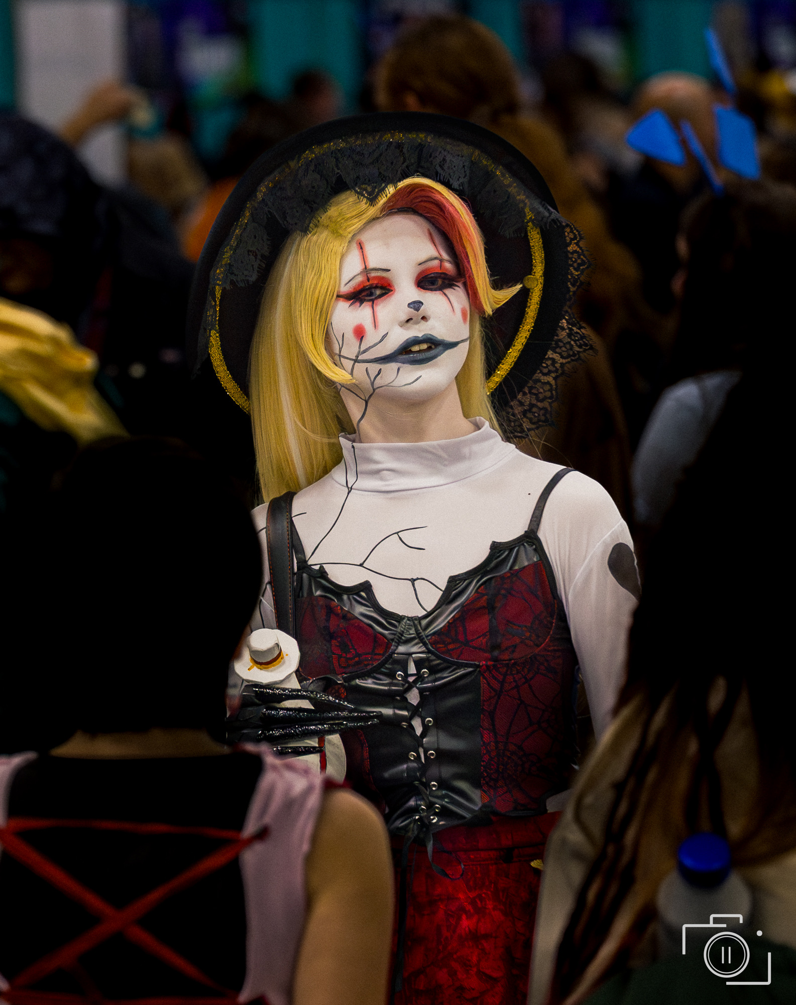 Cosplay floor atmosphere at GalaxyCon Columbus 2025 — convention culture documentation. Editorial photography by Brian Mullin, Pause Studios.