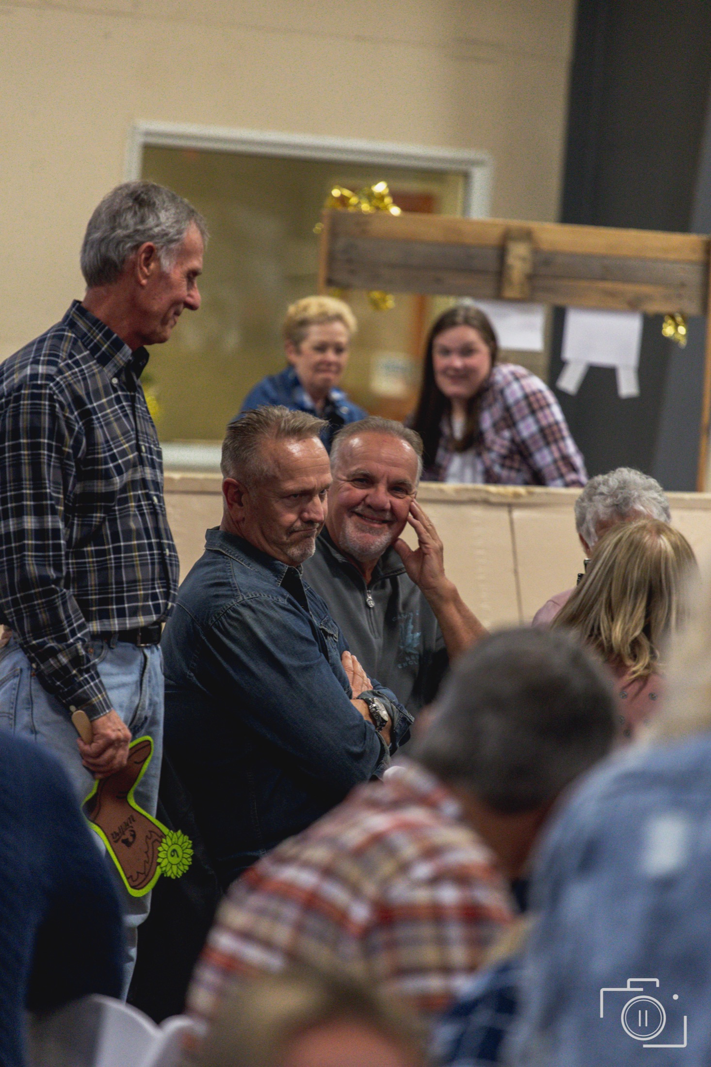 WETRA Blue Jean Bash gala — room atmosphere and candid coverage, Windsor Ontario 2023. Photography by Brian Mullin, Pause Studios.